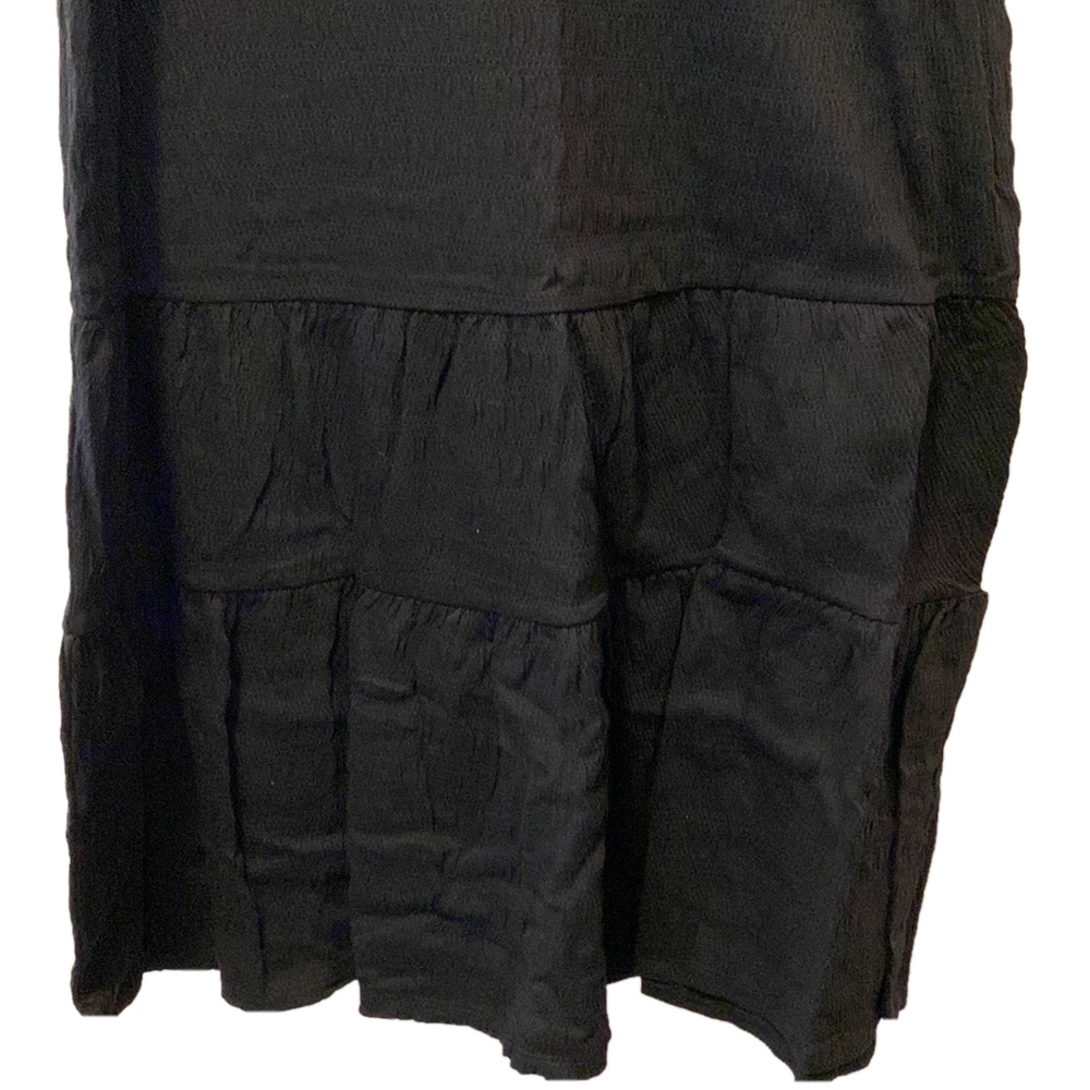 Vince Camuto Mock Neck Tiered Smocked Dress, size M - Picture 4 of 8